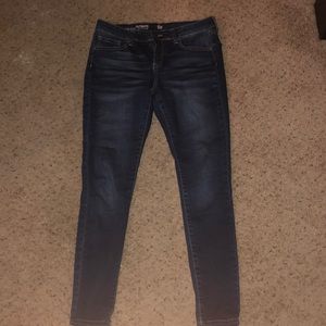 Juniors SO Low Rise Jegging